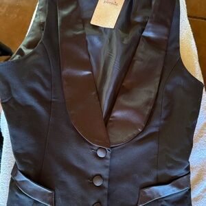 tuxedo vest size 10 (Europe)